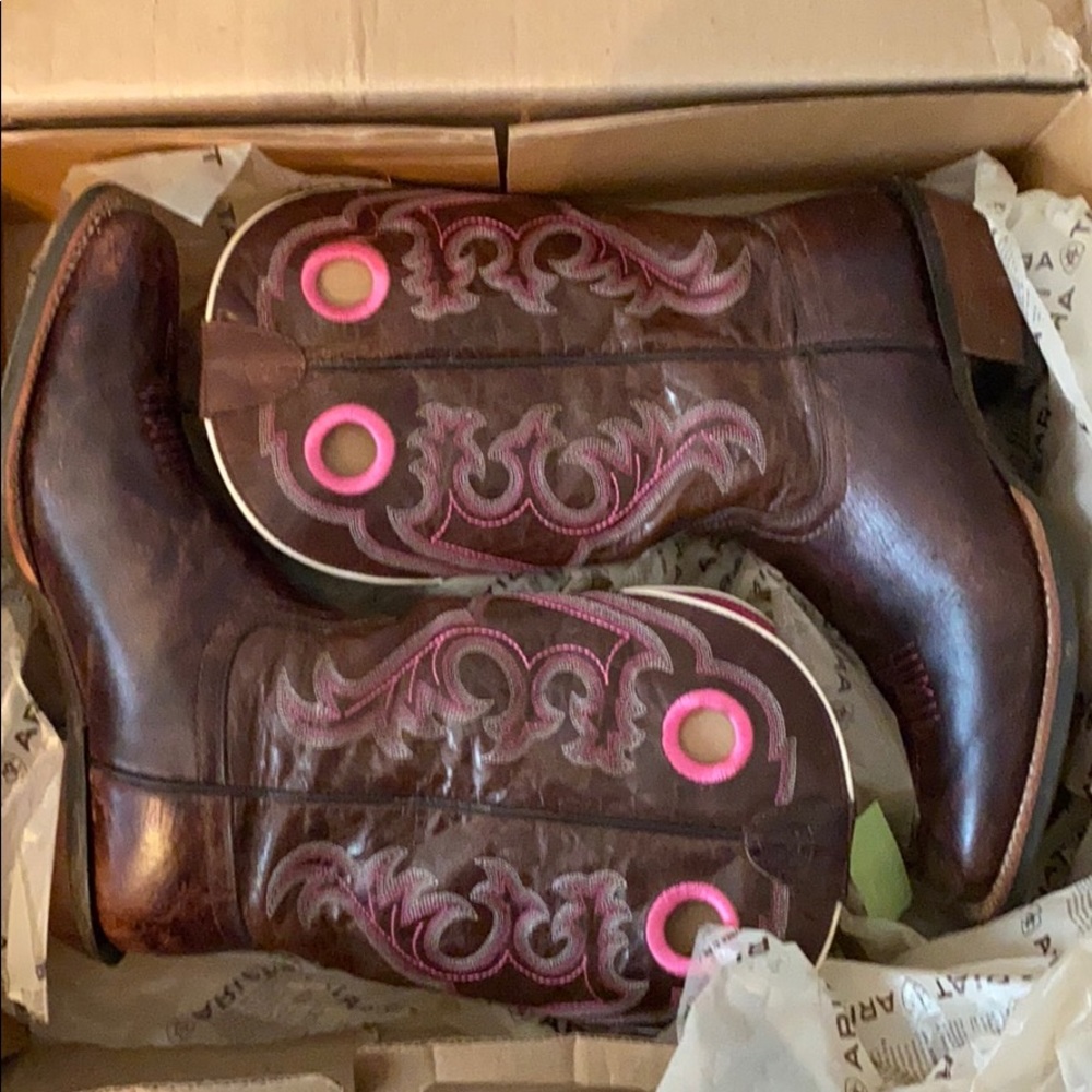 artiat boots